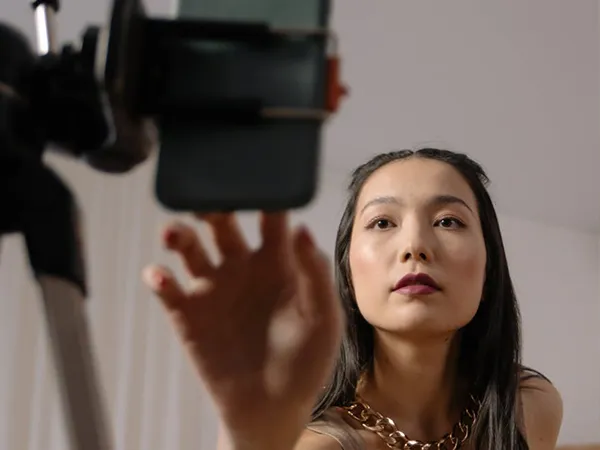 Meet beauty experts & influencers